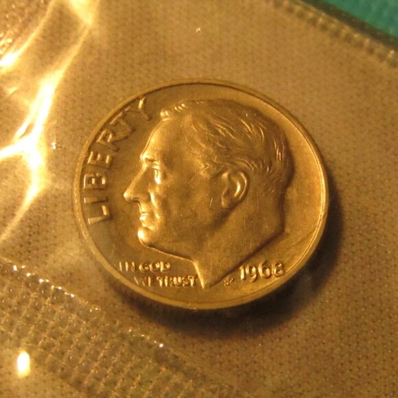 1968 Uncirculated Proof Set of U.S. Coins - Picture 9 of 15